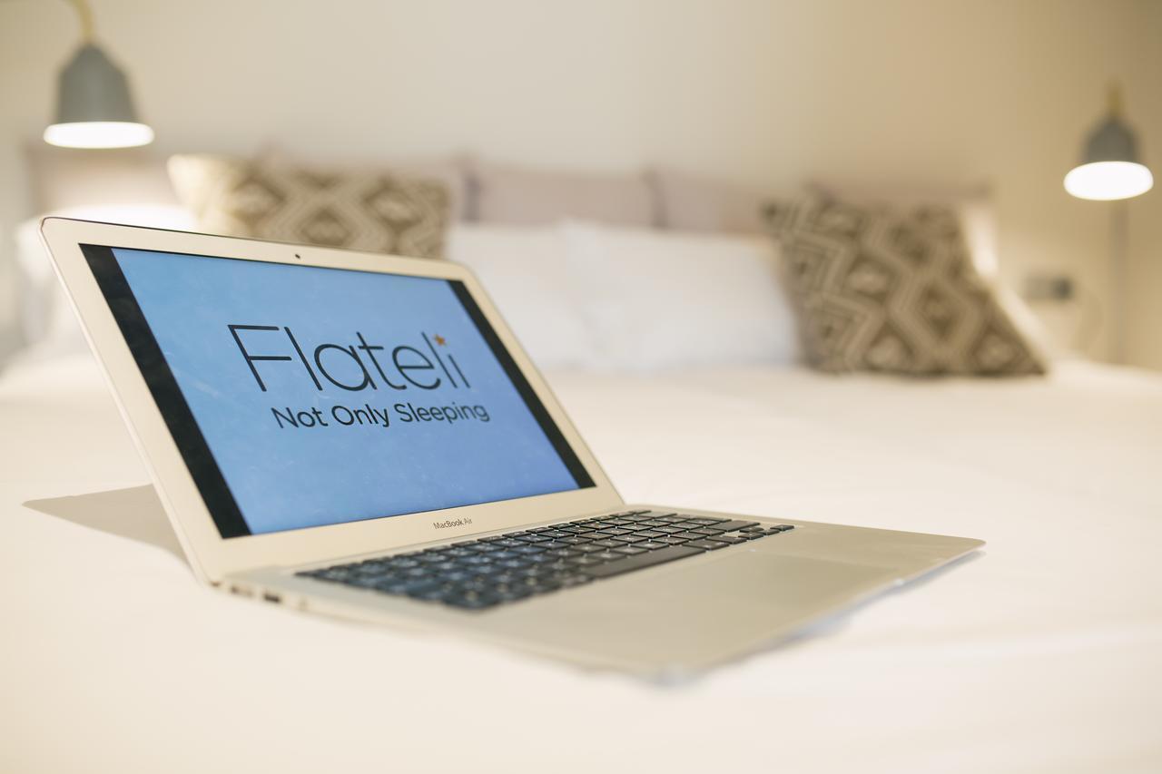Flateli -Placa Catalunya 3-2 Girona Esterno foto
